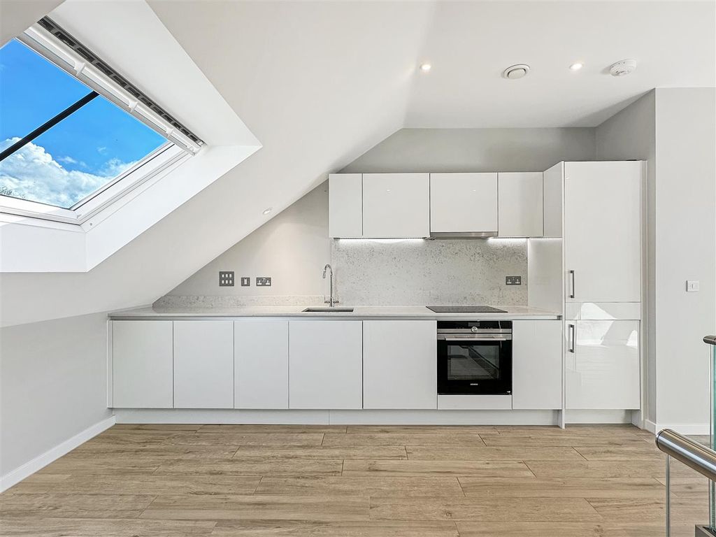 Property photo 2 of 13 Img (13).Jpg