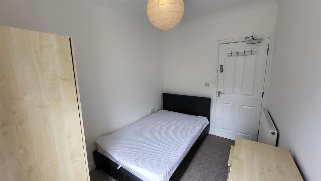 Property photo 2 of 2 Room 4 Diff Angle .Jpg