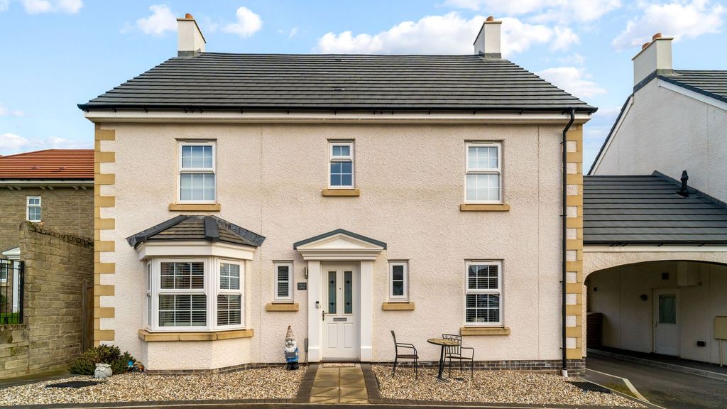 Property photo 1 of 24