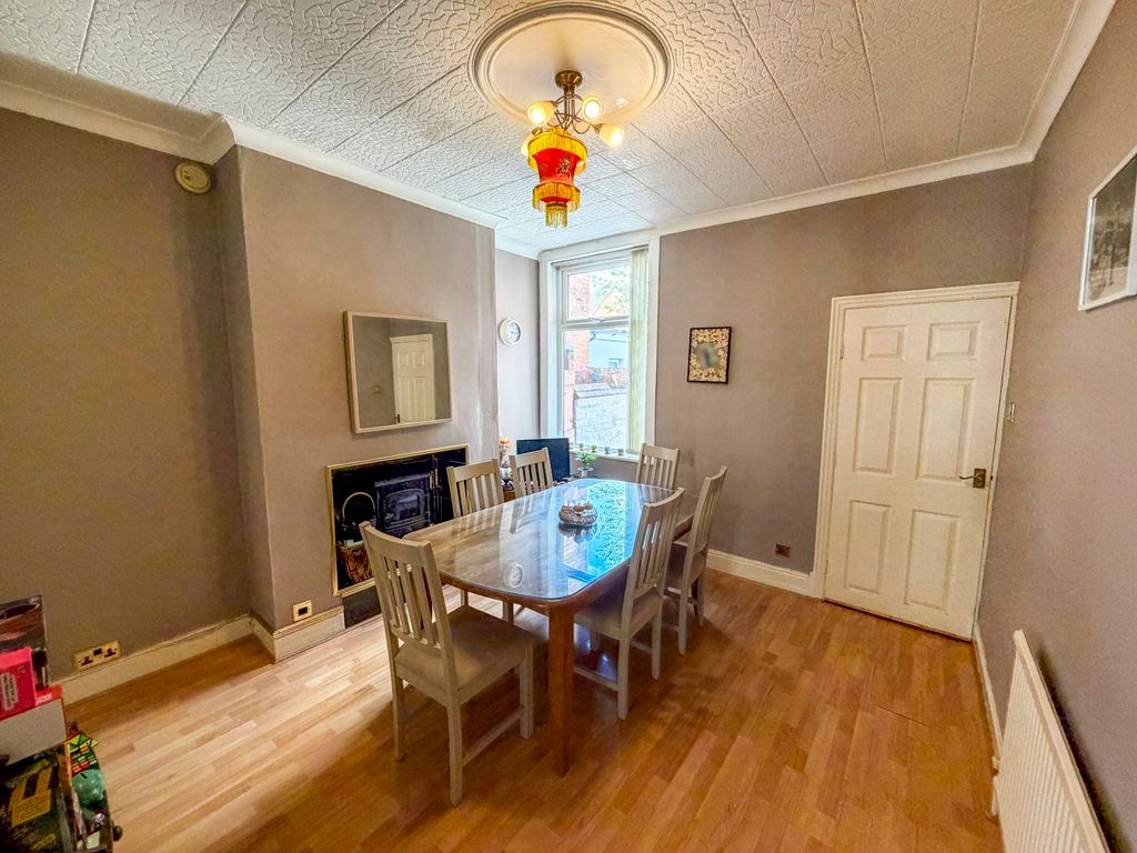 Property photo 3 of 18 Dining Room