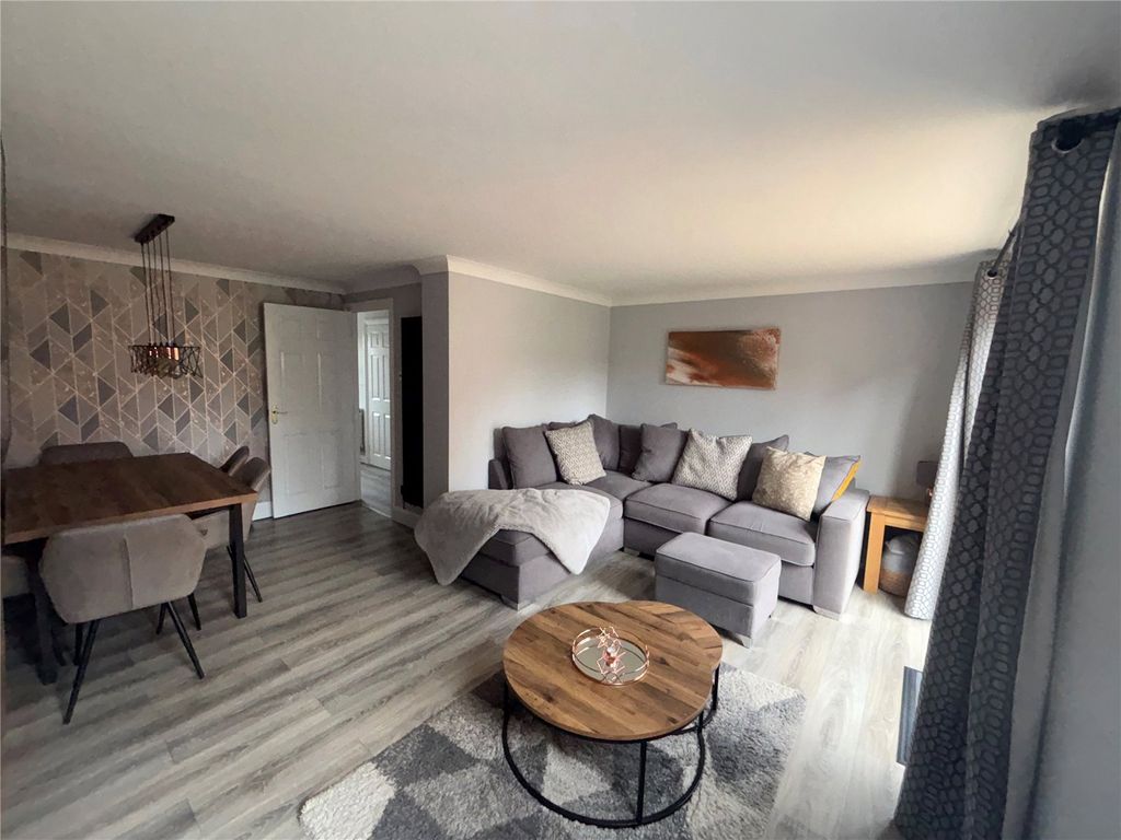 Property photo 2 of 17 Picture No. 29