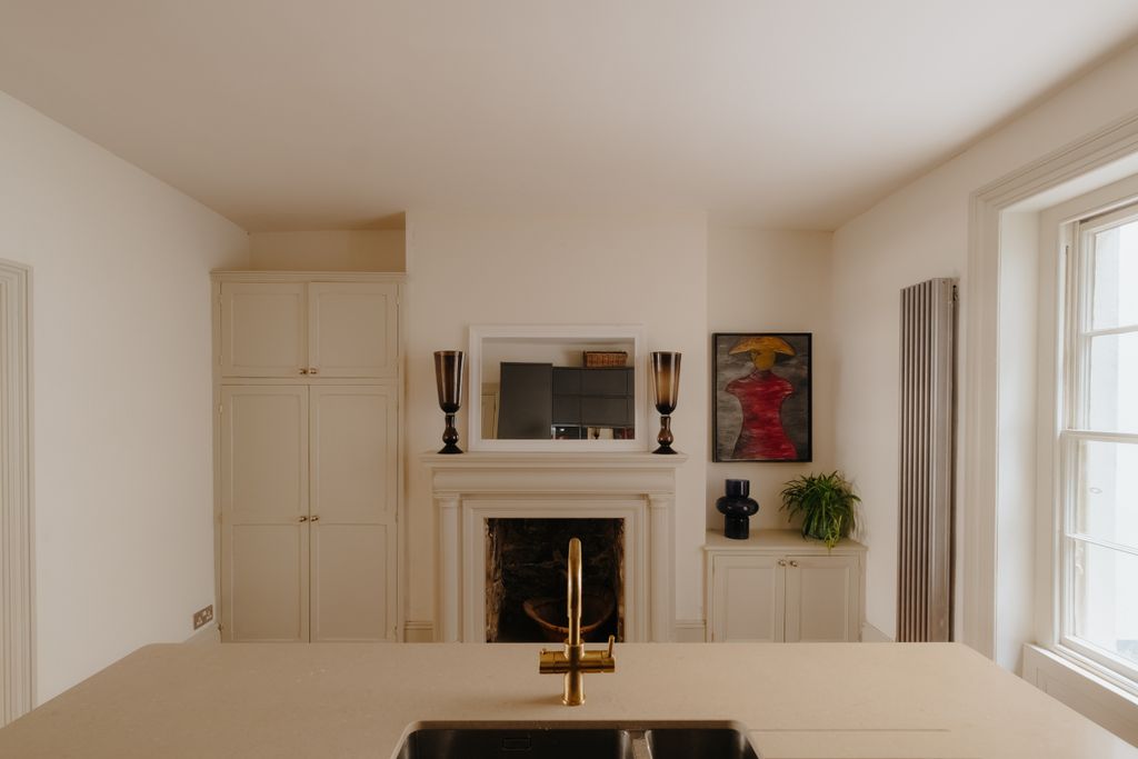 Property photo 3 of 25 Croft-Stleonards-Eastascent-Interior-13