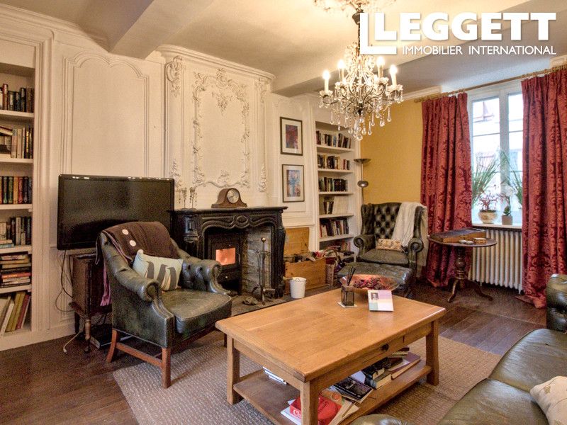 Property photo 2 of 10