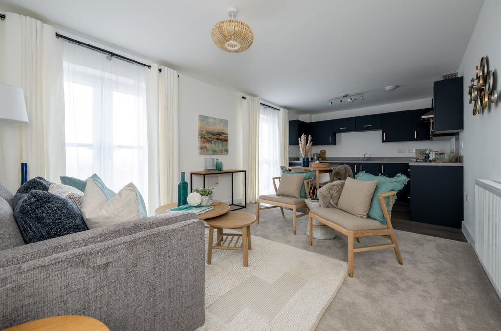 Property photo 3 of 23