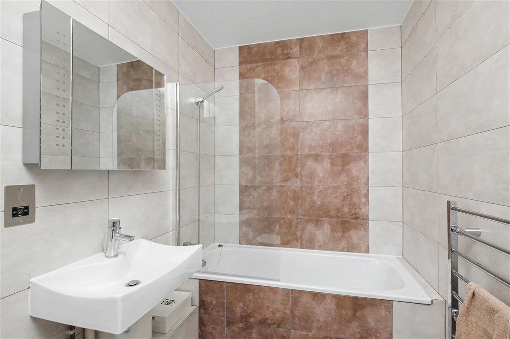 Property photo 2 of 5