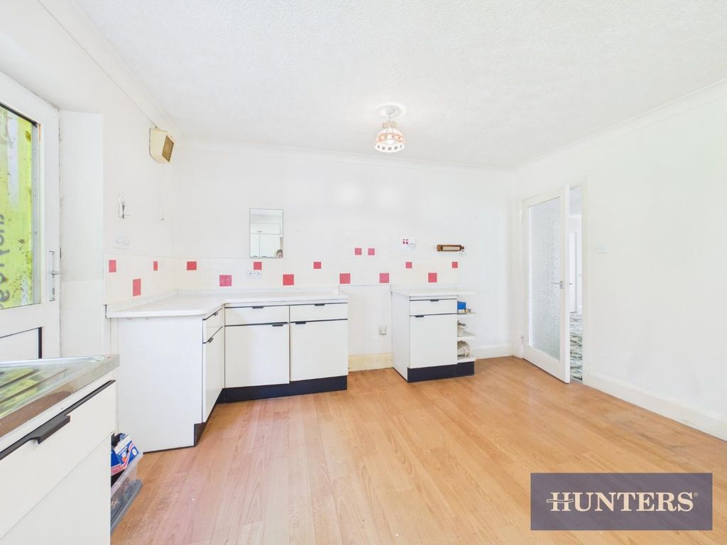 Property photo 3 of 20 Cam03463G0-Pr0224-Still018.Jpg