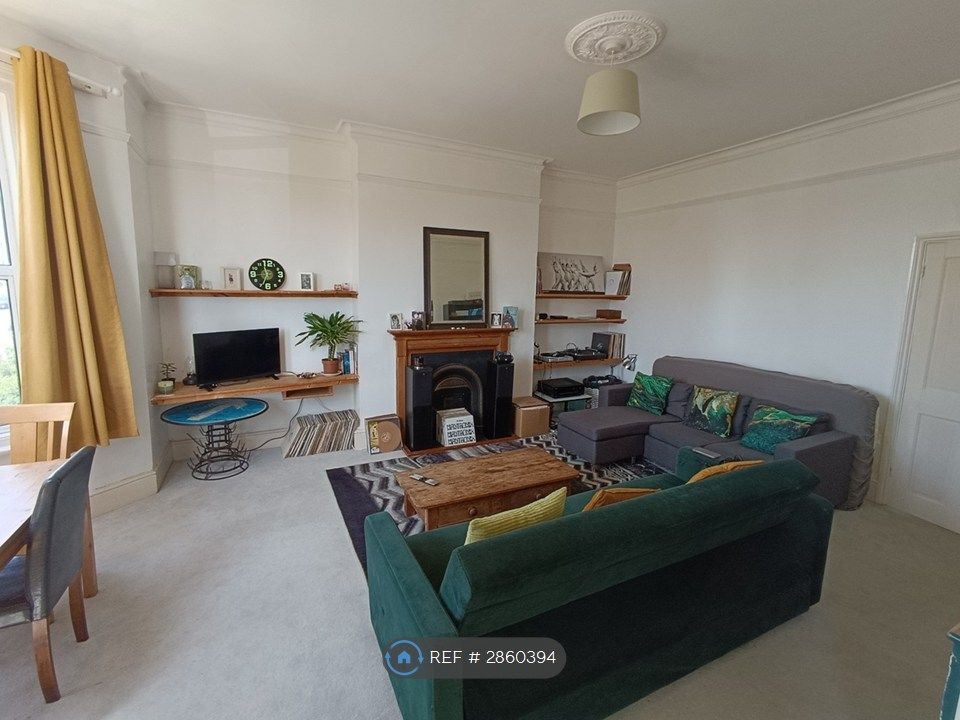 Property photo 3 of 9