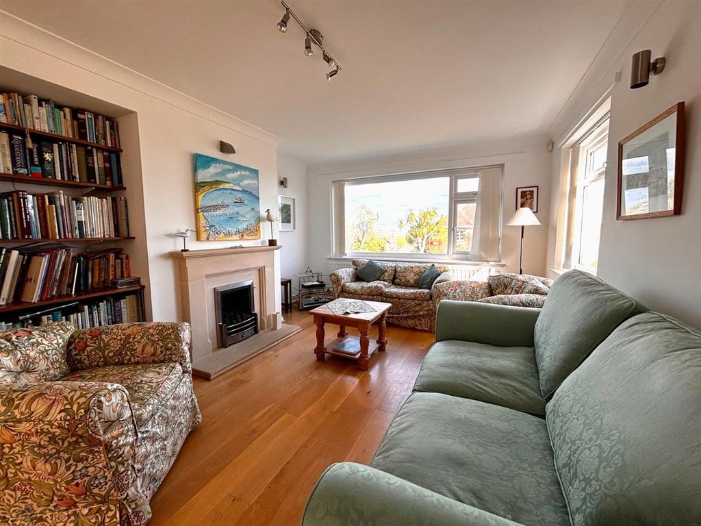 Property photo 3 of 23 4174 March Lounge.Jpg