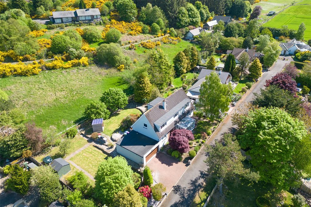 Property photo 2 of 46 Picture No. 02