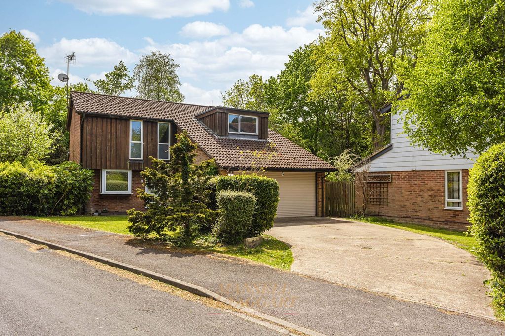 Property photo 1 of 33