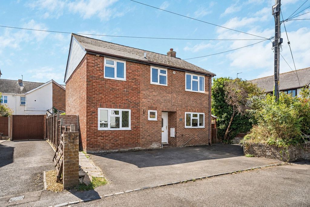 Property photo 1 of 22