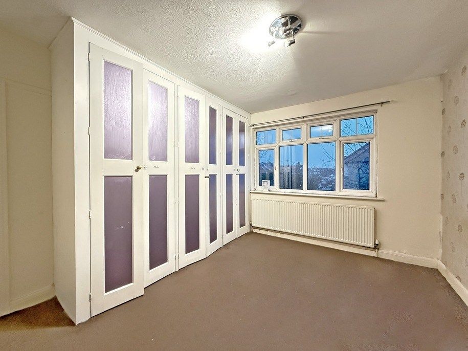 Property photo 2 of 8 Gallery