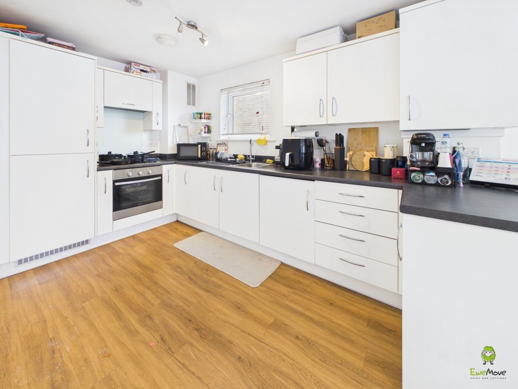 Property photo 2 of 8 Presented By Clinton At Ewemove Bexleyheath And Da
