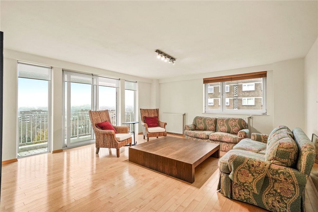 Property photo 1 of 9