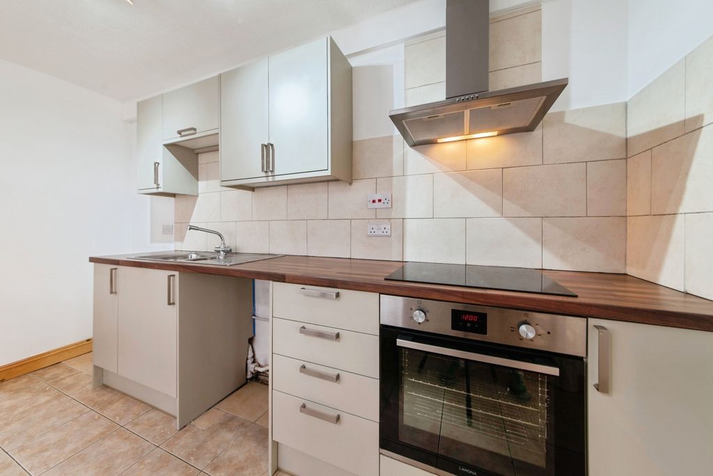 Property photo 2 of 13 Pbox-Img.Jpg