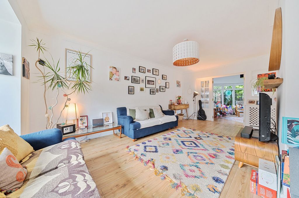 Property photo 2 of 17 12-681Cfdf42F3Cb-...