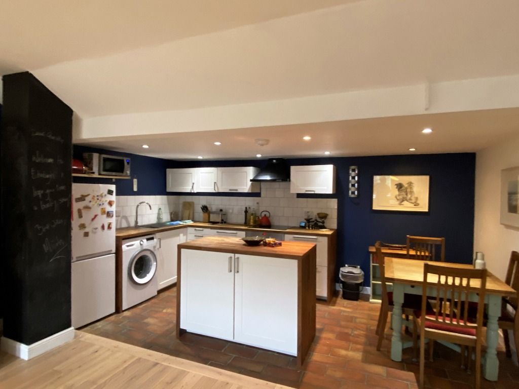 Property photo 3 of 8 Photo 3