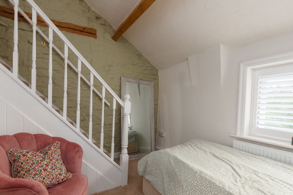 Property photo 3 of 15 57 Church Street-12