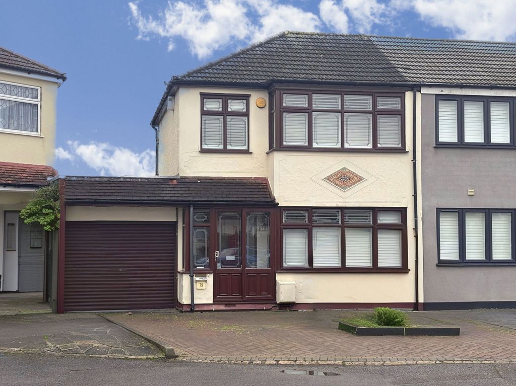 Property photo 2 of 19