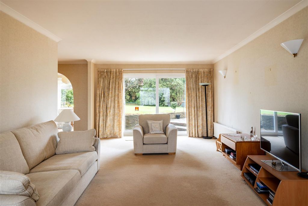 Property photo 3 of 30