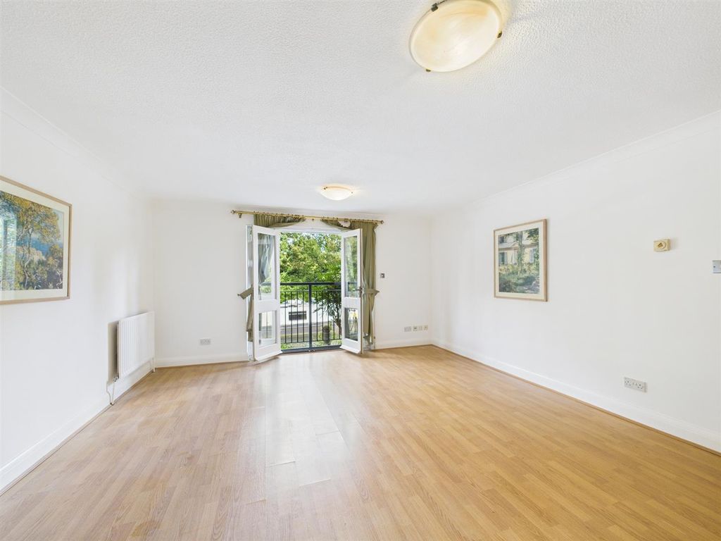 Property photo 2 of 16 Cam04237G0-Pr0212-Still003.Jpg