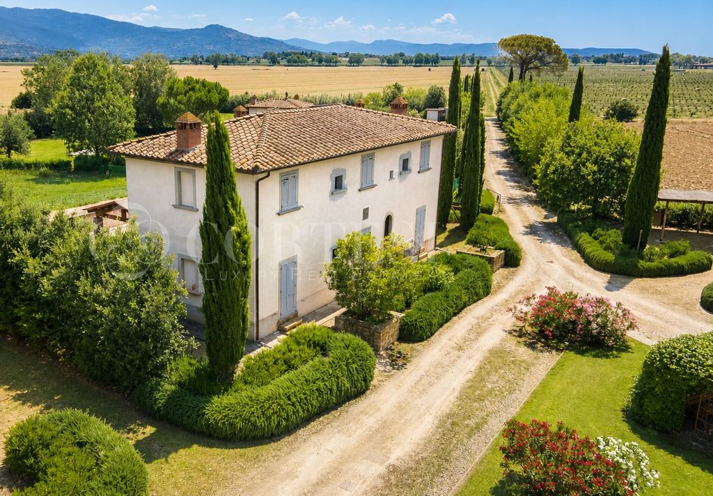 Property photo 1 of 40 Tuscan Stone Farmhouse To Personalize With Garden And Possible Pool Near Cortona