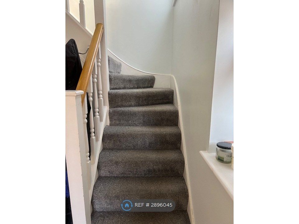 Property photo 3 of 18 Stairs