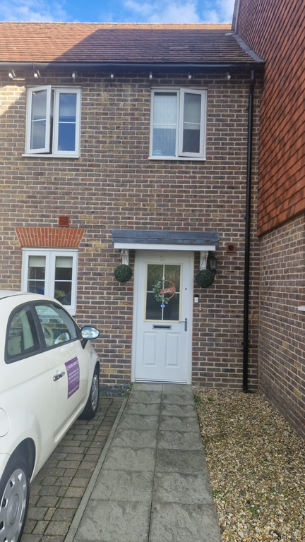 Property photo 1 of 12