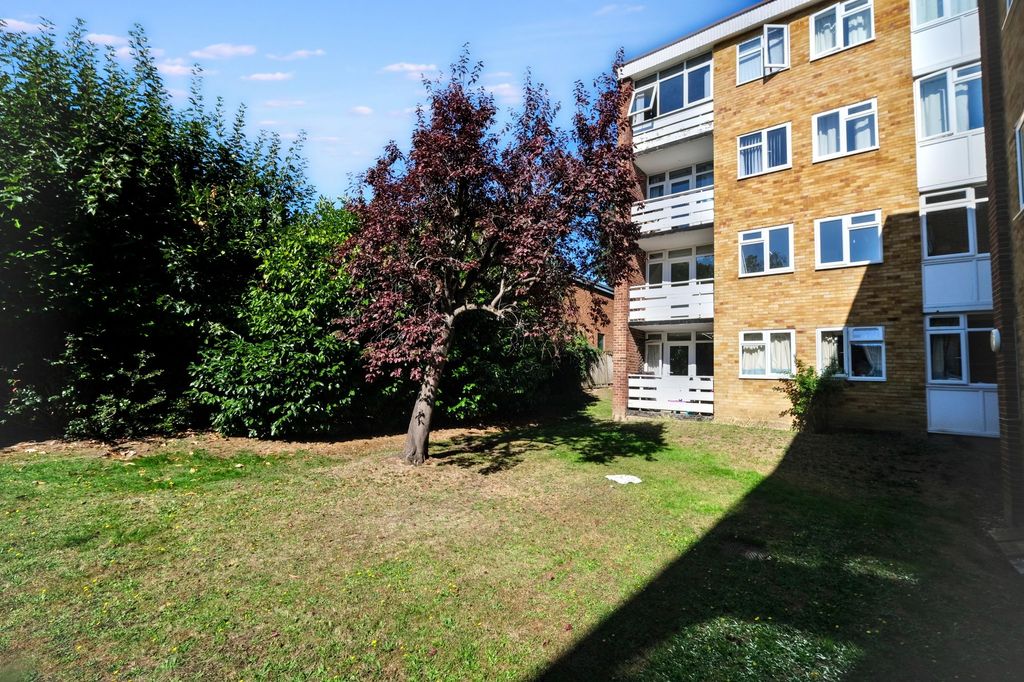 Property photo 1 of 20
