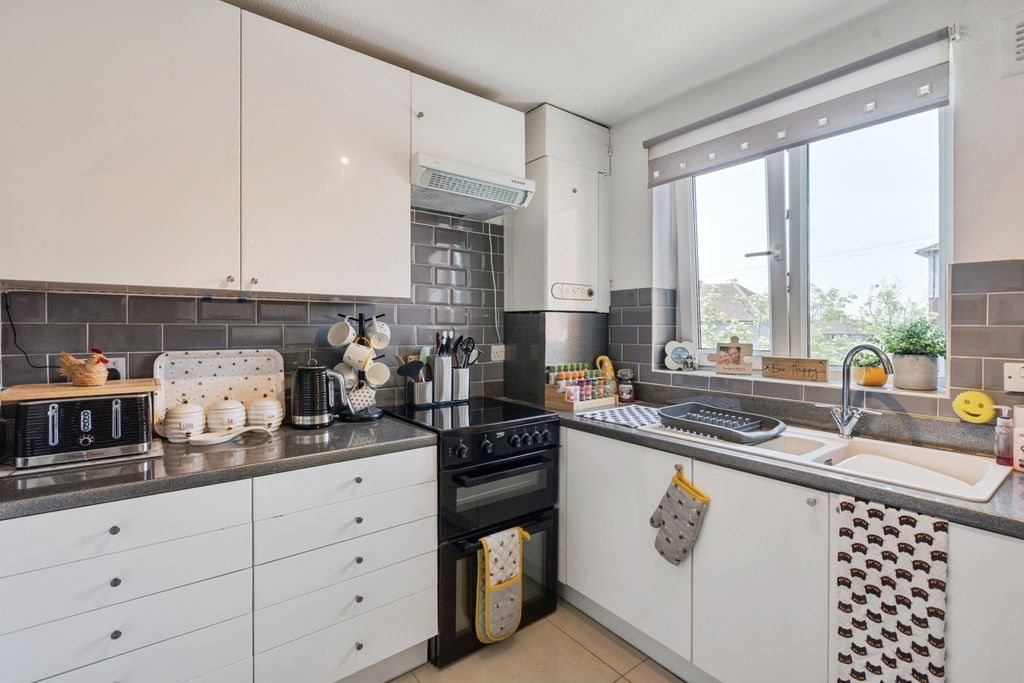 Property photo 3 of 20 Pbox-Img.Jpg