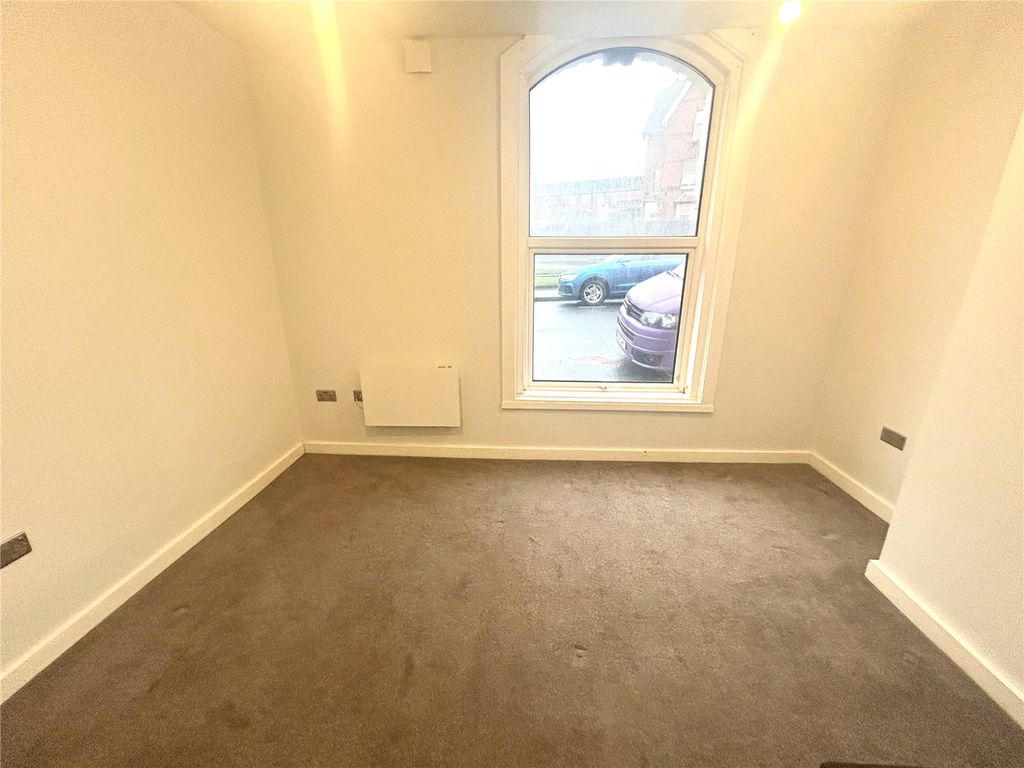 Property photo 3 of 7 Picture No. 13