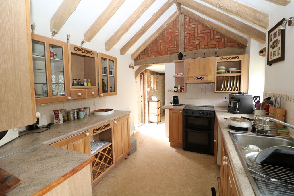 Property photo 3 of 8