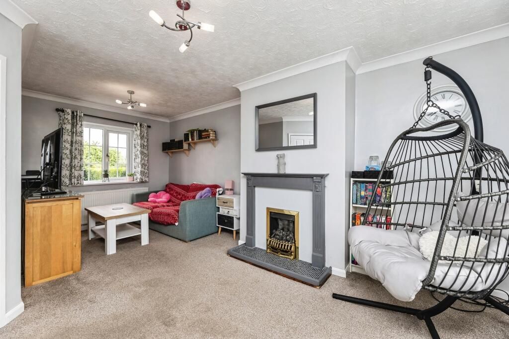 Property photo 3 of 9