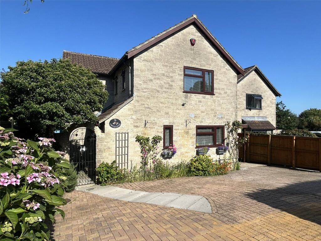 Property photo 1 of 14