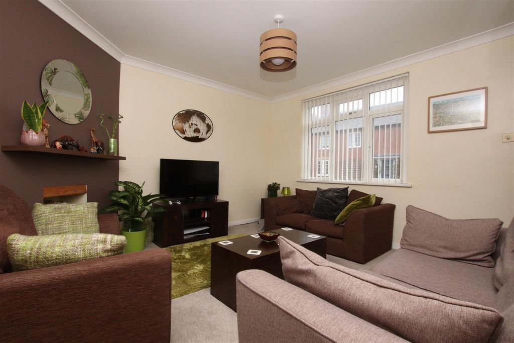 Property photo 2 of 13 Living Room.Jpg