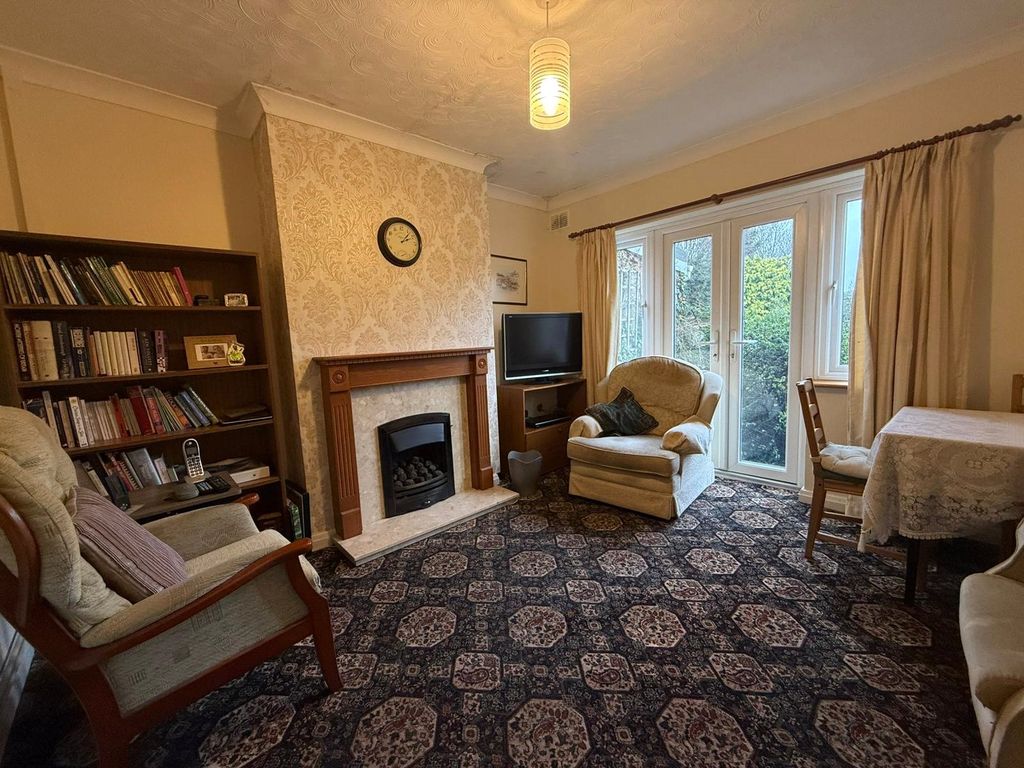 Property photo 2 of 17 Picture No. 20