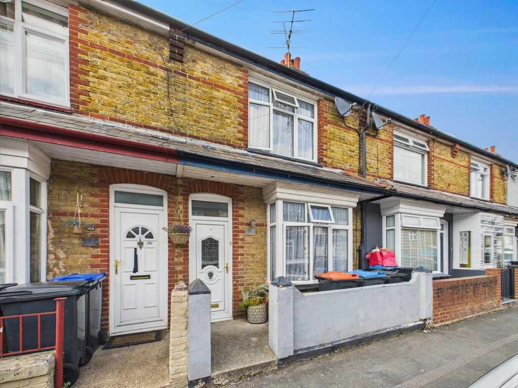 Property photo 1 of 18