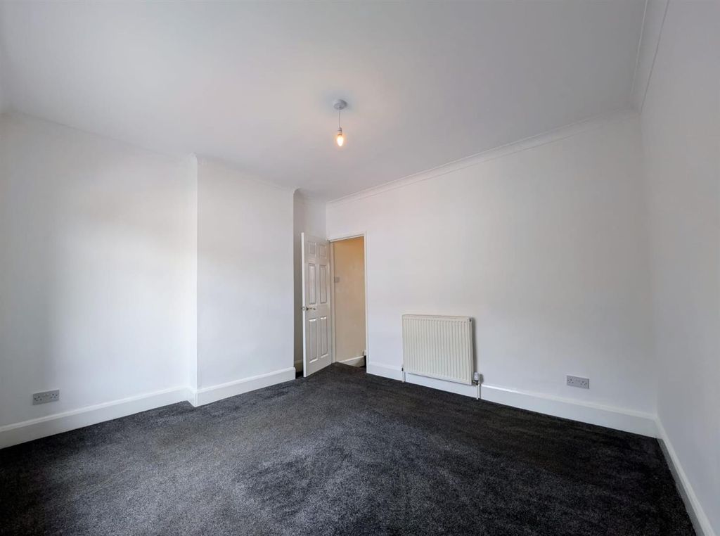 Property photo 2 of 9 Whatsapp Image 2026-03-23 At 10.27.05 Am.Jpeg