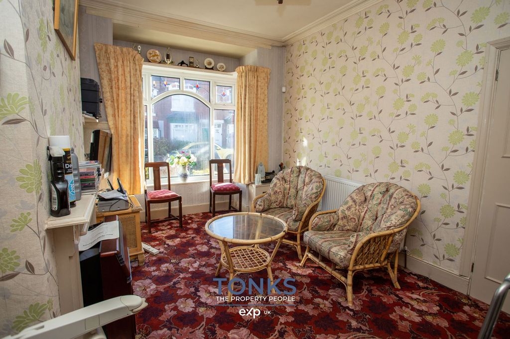 Property photo 3 of 25