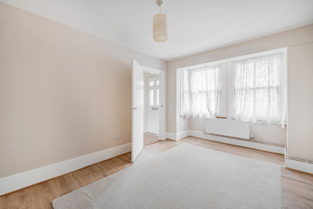 Property photo 2 of 19 1-69c65d96F0170-1...