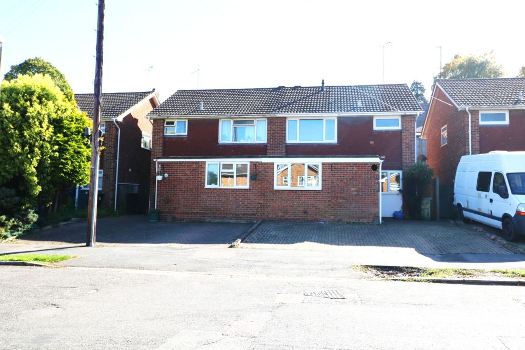 Property photo 1 of 17 Front