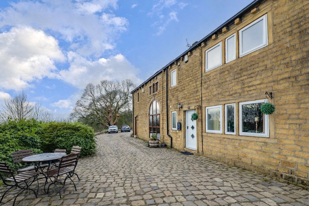 Property photo 2 of 26 Picture No. 38