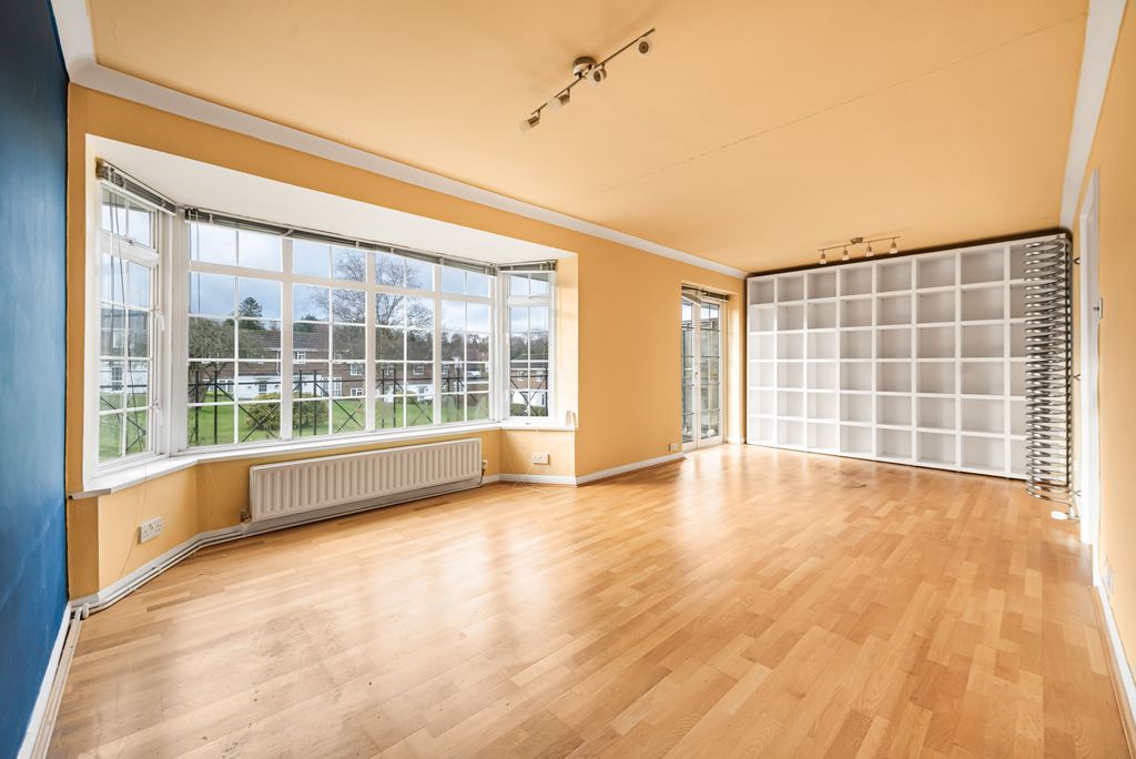 Property photo 2 of 16 10_71229