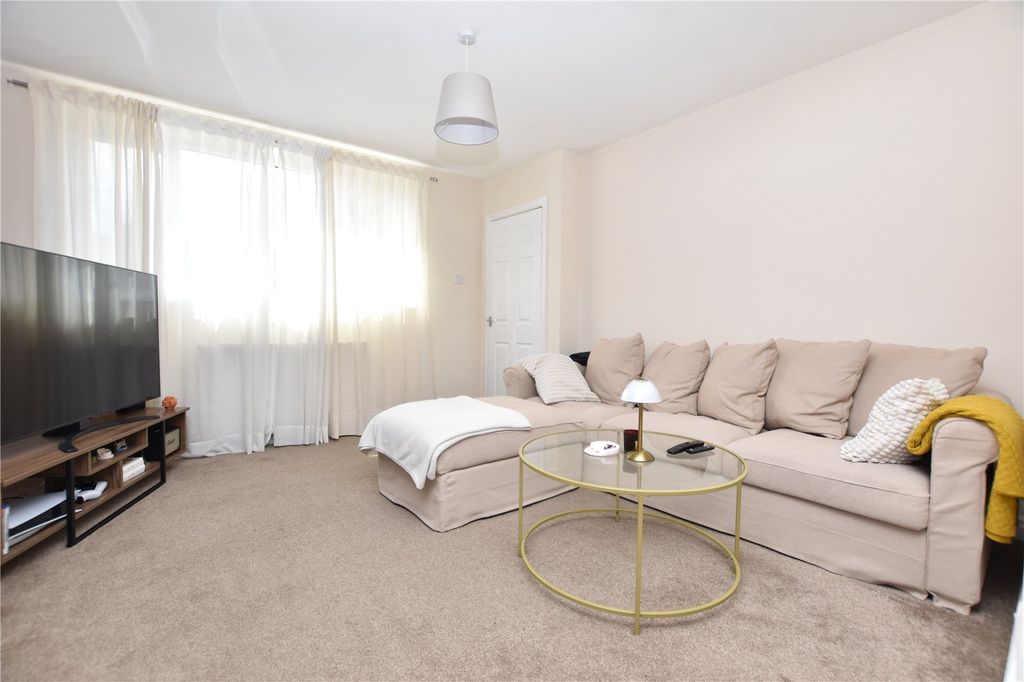 Property photo 3 of 19 Picture No. 11