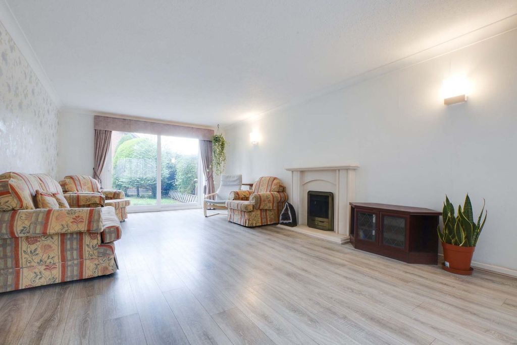 Property photo 3 of 30