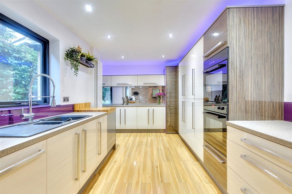 Property photo 2 of 33 Kitchen_2.Jpeg