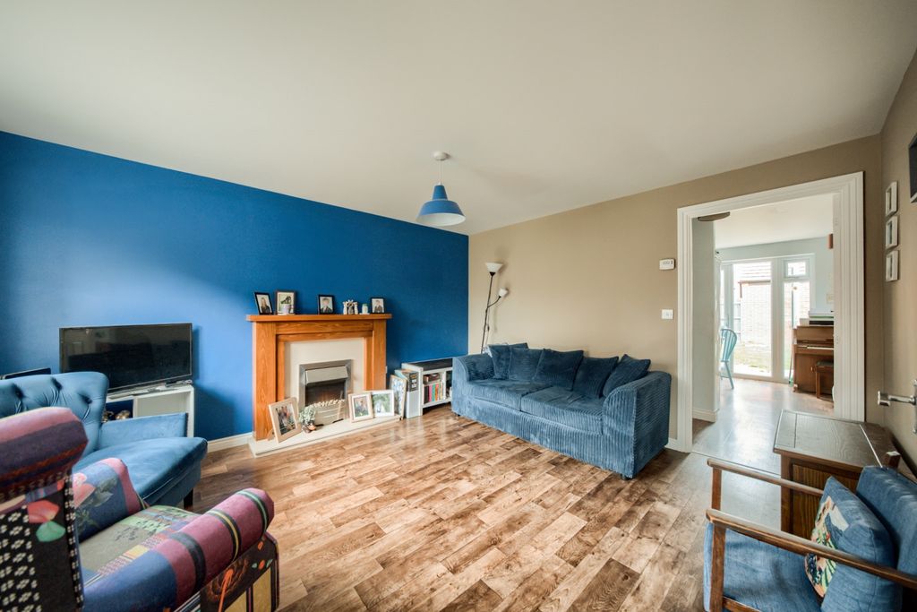 Property photo 2 of 15 Xt5A6068-Hdr(3)
