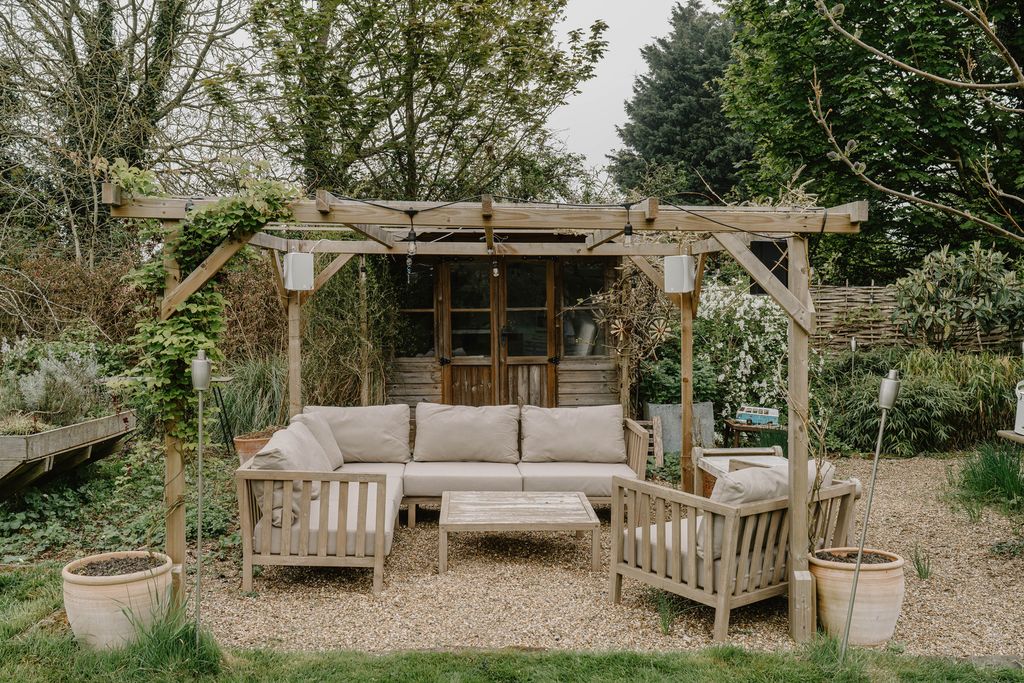 Property photo 3 of 46 277854 - Wierton Road_High Res-17.Jpg
