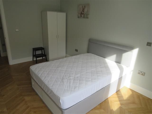 Property photo 1 of 12 Bedroom 1