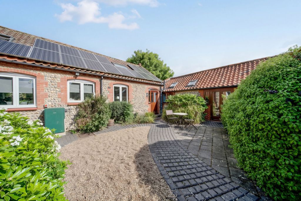 Property photo 1 of 25